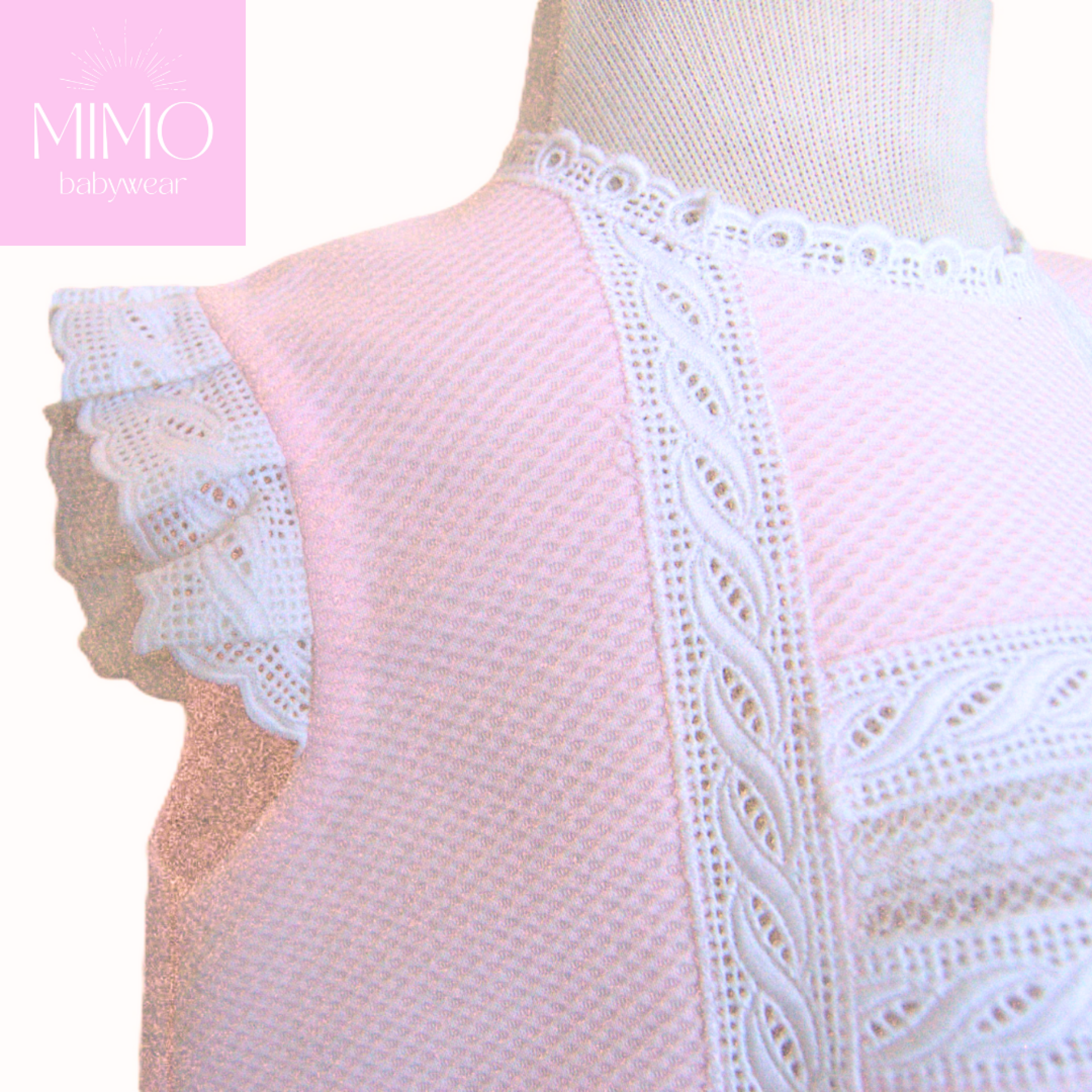 Faldón rosa (piqué con puntillas bordadas). - 3